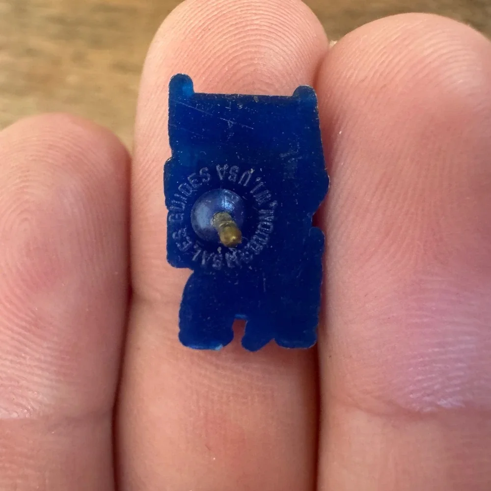 Vintage Miller Lite‎ Plastic Blue Silver Lapel Hat Pin Brooch